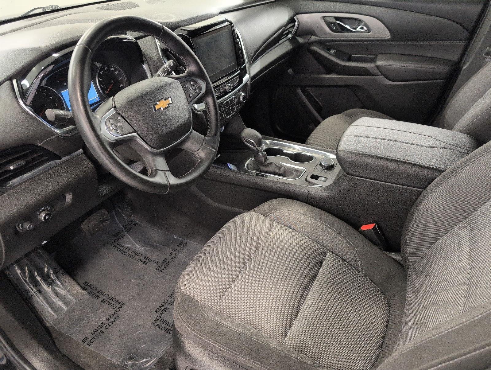 Used 2023 Chevrolet Traverse LT AWD/4WD image 10