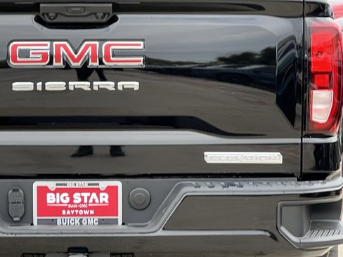 New 2026 GMC Sierra 1500 Elevation image 5
