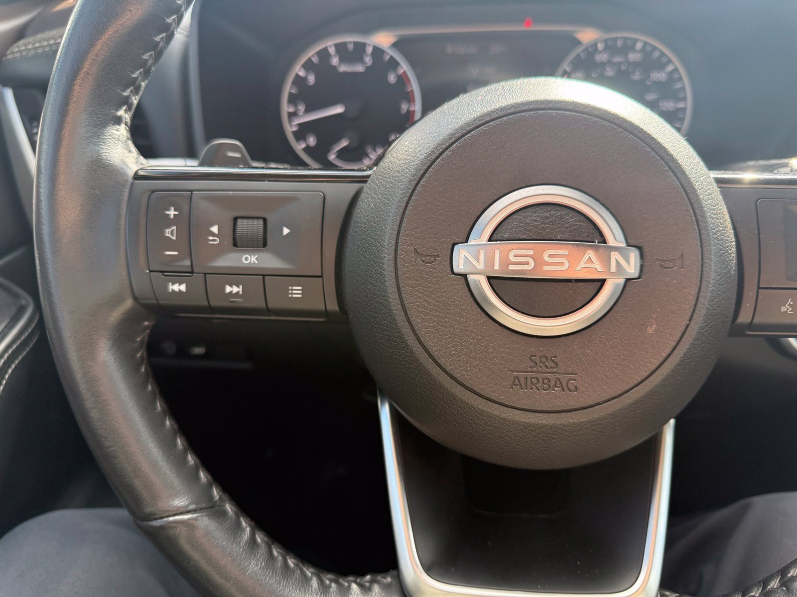 Certified 2023 Nissan Rogue SV w/ SV Premium B Package FWD image 17
