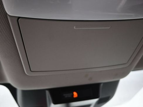 Used 2024 Nissan Rogue SV FWD image 39