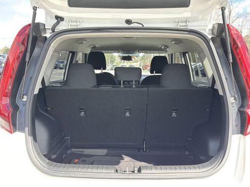 Used 2022 Kia Soul LX image 19