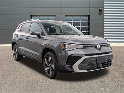 New 2025 Volkswagen Taos SE