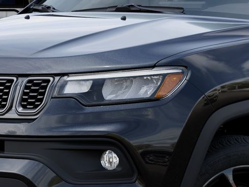New 2026 Jeep Compass Latitude AWD/4WD image 20