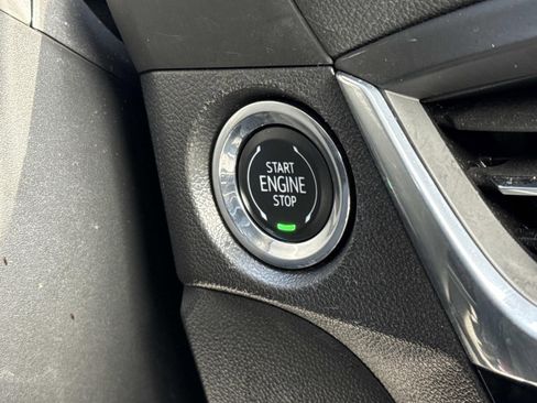 Used 2024 Buick Encore GX Sport Touring image 19