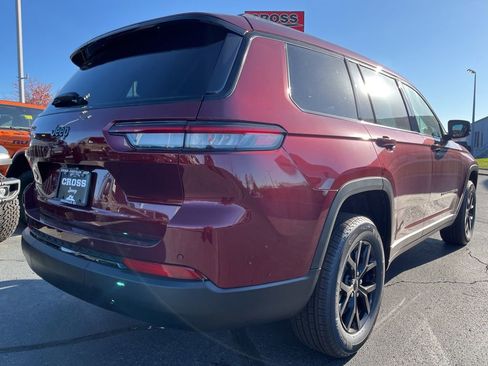 New 2025 Jeep Grand Cherokee L Altitude image 50