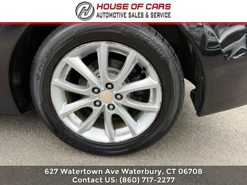 Used 2013 Subaru Impreza 2.0i Premium w/ All-Weather Pkg AWD/4WD image 18