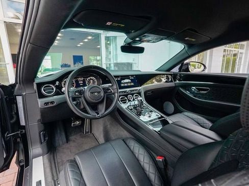 Used 2020 Bentley Continental GT V8 image 4