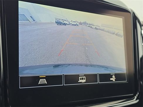 Used 2023 Chevrolet Traverse LT w/ LPO, Floor Liner Package image 15