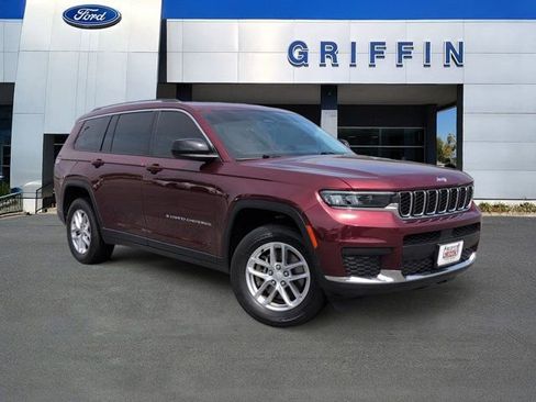 Used 2023 Jeep Grand Cherokee L Laredo RWD image 1