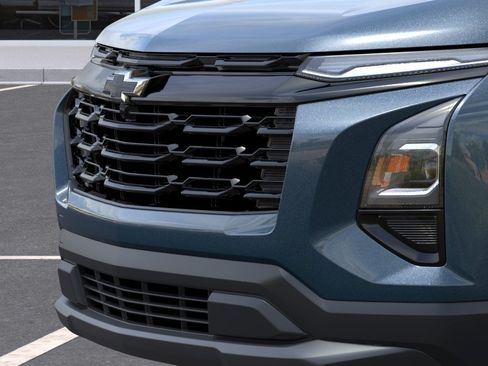 New 2027 Chevrolet Equinox LT w/ Convenience Package II FWD image 14