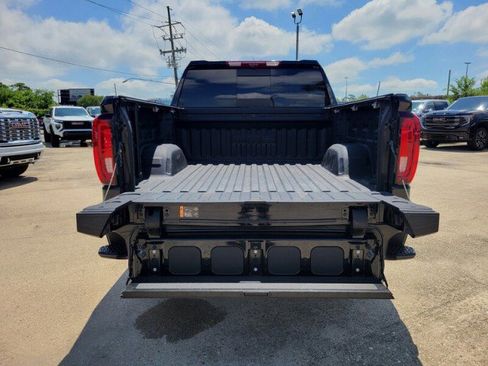 Used 2025 GMC Sierra 1500 Denali AWD/4WD image 7