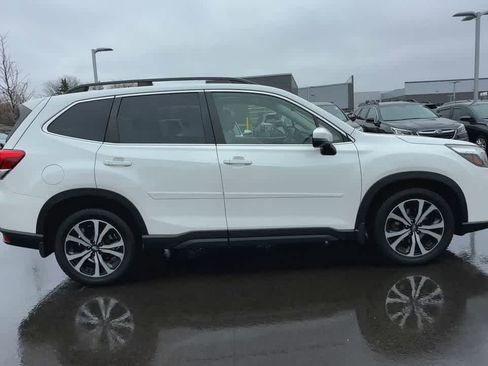 Used 2020 Subaru Forester Limited image 9