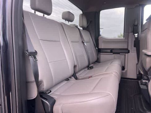 Used 2022 Ford F250 XL w/ Power Equipment Group image 14