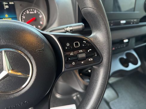 Used 2020 Mercedes-Benz Sprinter 3500 image 36