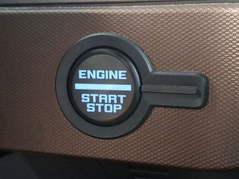Used 2023 Ford Bronco Outer Banks AWD/4WD image 23