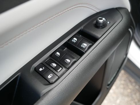Used 2024 Jeep Compass Limited AWD/4WD image 19