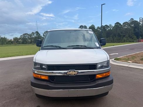 Used 2025 Chevrolet Express 2500 w/ Driver Convenience Package RWD image 26