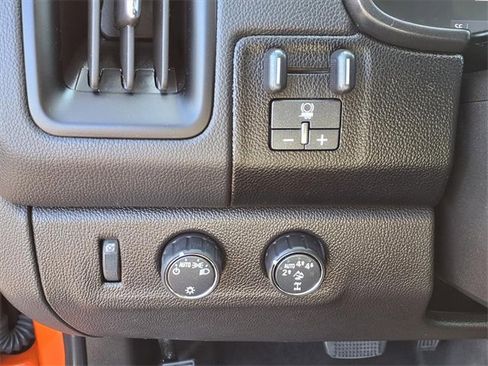 Used 2020 Chevrolet Colorado ZR2 image 16
