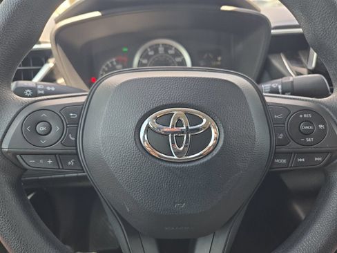 Used 2020 Toyota Corolla LE w/ LE Premium Package FWD image 21