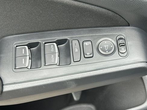 Certified 2025 Honda Civic Sport image 16