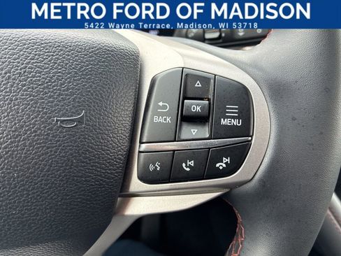 Used 2025 Ford Explorer Active image 28