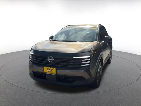 Used 2026 Nissan Kicks SV w/ Cold Weather Package AWD/4WD image 7