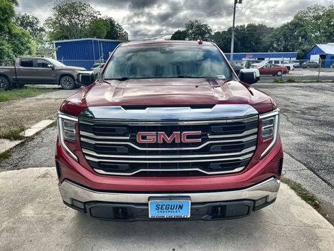 Certified 2023 GMC Sierra 1500 SLT w/ X31 Off-Road Package AWD/4WD image 30