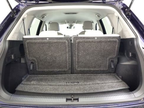 Used 2023 Volkswagen Tiguan SE FWD image 31