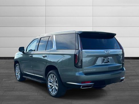 Used 2023 Cadillac Escalade Premium Luxury w/ LPO, Radiant Package AWD/4WD image 3