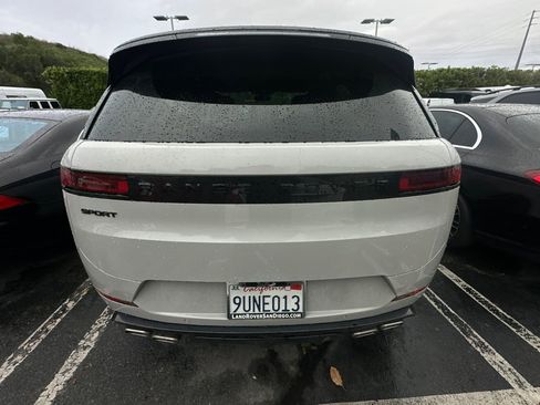 Used 2025 Land Rover Range Rover Sport Dynamic SE image 6