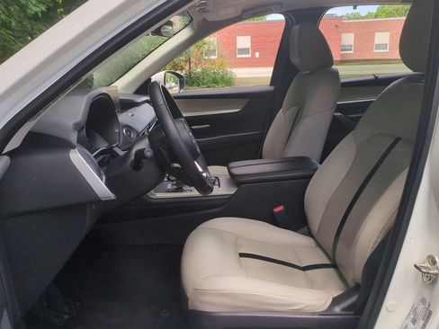 Used 2024 MAZDA CX-90 3.3 Turbo w/ Preferred Plus AWD/4WD image 23