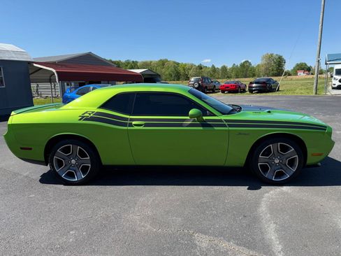 Used 2011 Dodge Challenger R/T image 12