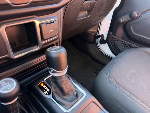 Used 2021 Jeep Wrangler Unlimited Sport image 26