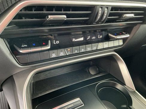Used 2025 MAZDA CX-90 3.3 Turbo w/ Select Package AWD/4WD image 25