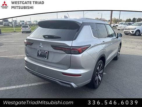 New 2026 Mitsubishi Outlander SEL FWD image 10