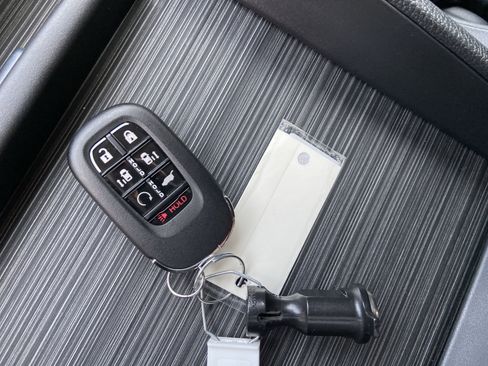 New 2026 Honda Odyssey Touring image 40