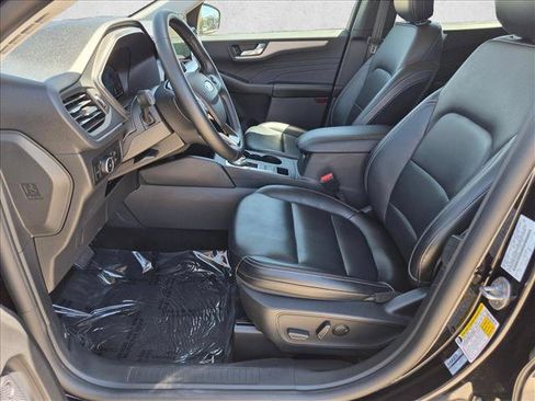 Used 2025 Ford Escape Platinum AWD/4WD image 16