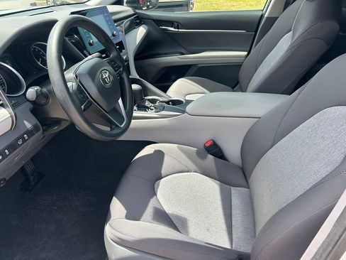 Used 2021 Toyota Camry LE FWD image 11