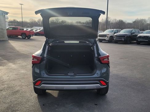 New 2026 Chevrolet Trax LT w/ Driver Confidence Package image 11