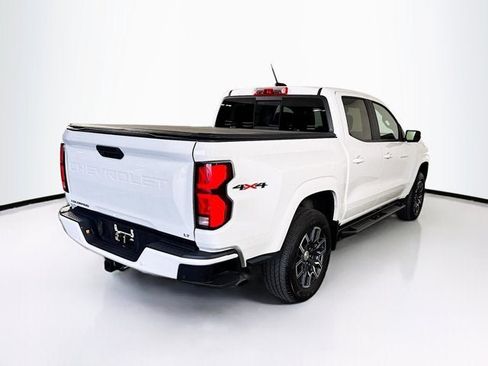 Used 2024 Chevrolet Colorado LT w/ LT Convenience Package III AWD/4WD image 5