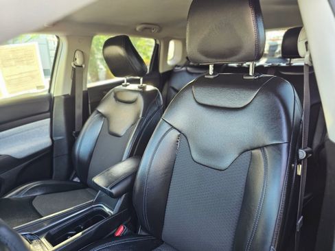 Used 2022 Jeep Compass Latitude image 22