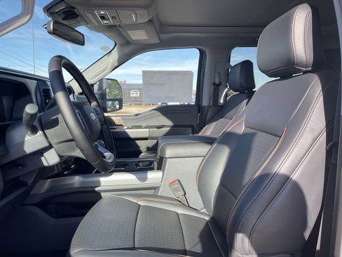 New 2026 Ford F250 Lariat w/ FX4 Off-Road Package image 35