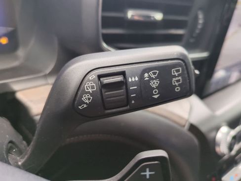 Used 2020 Ford Explorer Platinum w/ Premium Technology Package AWD/4WD image 27