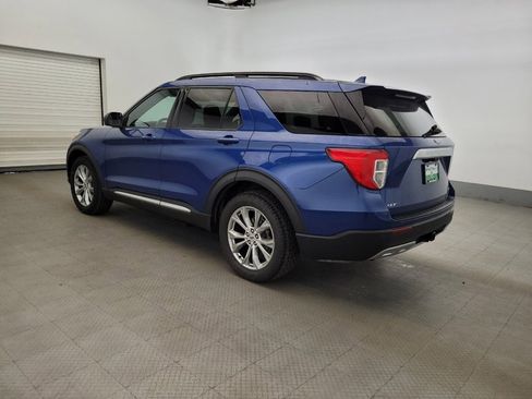 Used 2020 Ford Explorer XLT w/ Equipment Group 202A AWD/4WD image 3