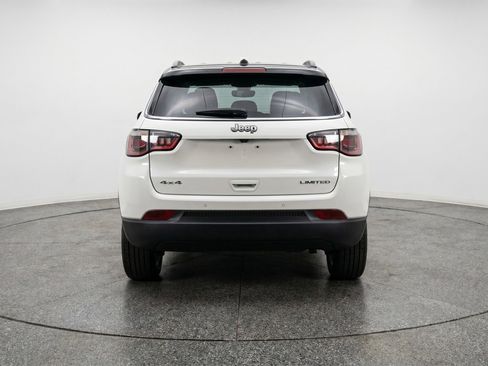 Used 2025 Jeep Compass Limited AWD/4WD image 7