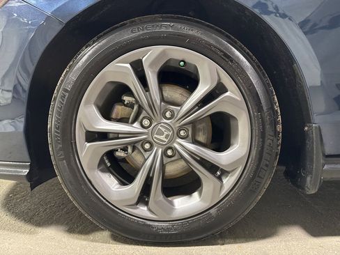 Used 2024 Honda Accord EX image 32