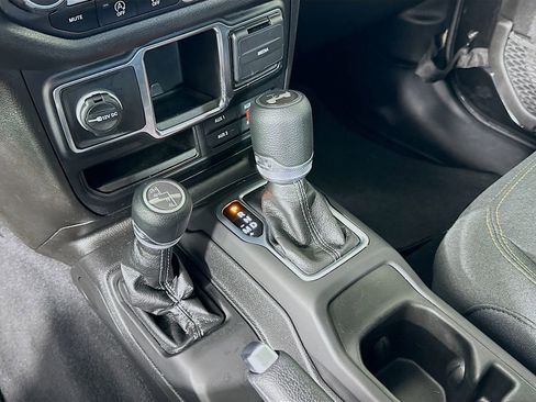 Used 2024 Jeep Wrangler Sport image 16