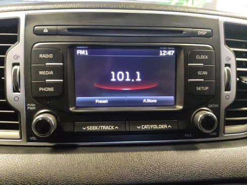 Used 2019 Kia Sportage LX FWD image 25