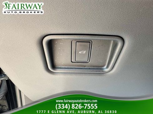 Used 2023 Land Rover Range Rover SE AWD/4WD image 16