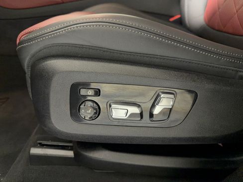 Used 2026 BMW X6 xDrive40i AWD/4WD image 16